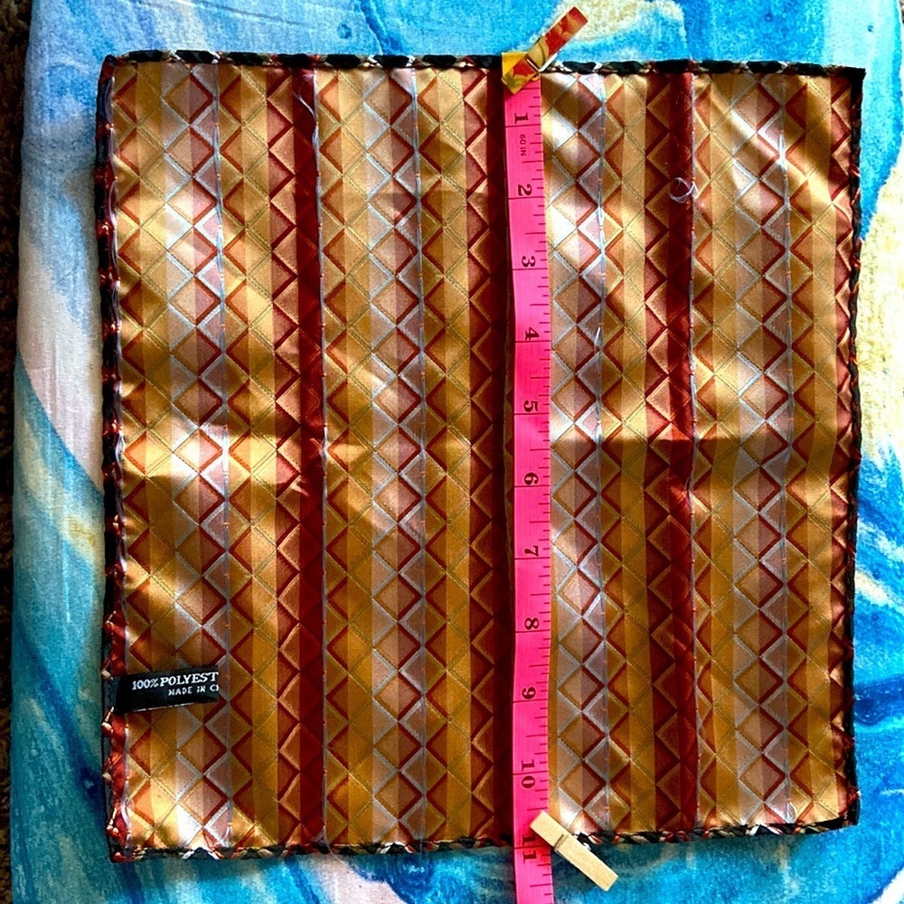 🙀Clothing Photos Kit~5 Safety & 5 Cloths Pins, 1 Tape Measure (Want 1 Just Ask) - Picture 8 of 16